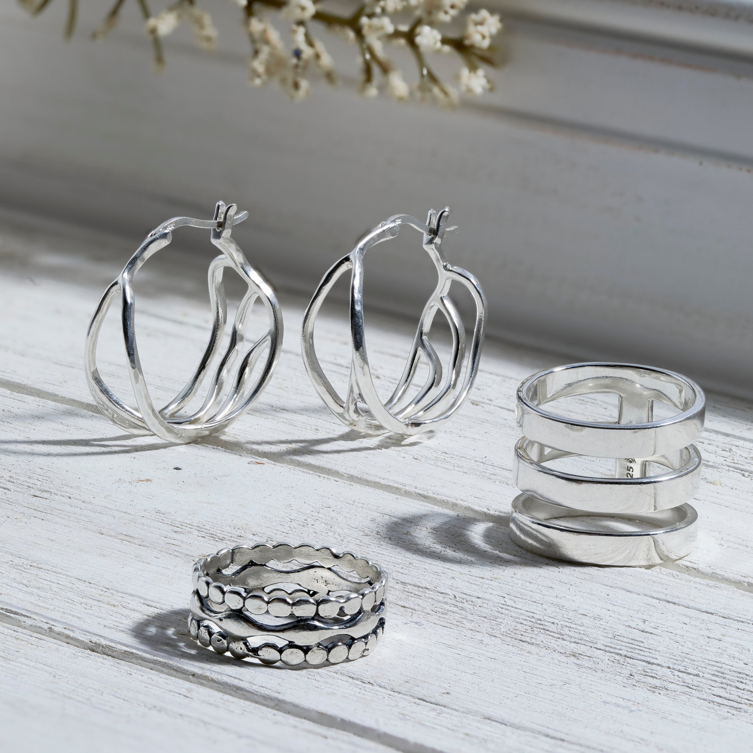 Endless Lines Hoop Earrings